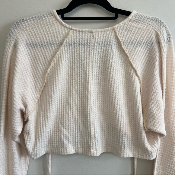 Urban Outfitters Out From Under Joey Waffle V Neck Knit Crop Top Boho Spring - Picture 5 of 5